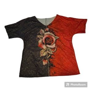🐾 NWOT XL Black and Red Rose tee shirt